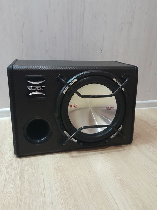 Продам автомабильный буфер