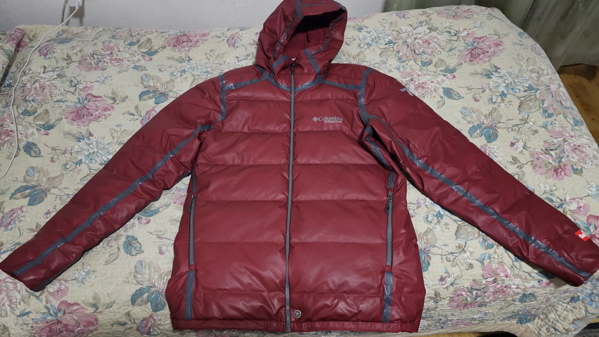 Куртка осенняя. Columbia titanium. 46 размер. C.
