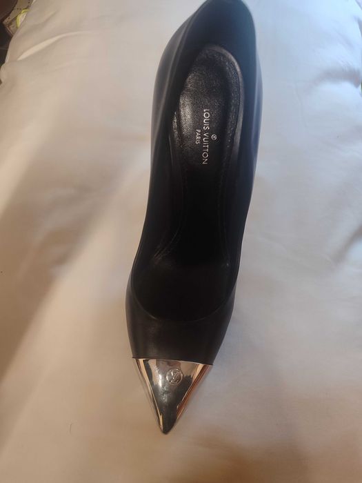 Pantofi Louis Vuitton
