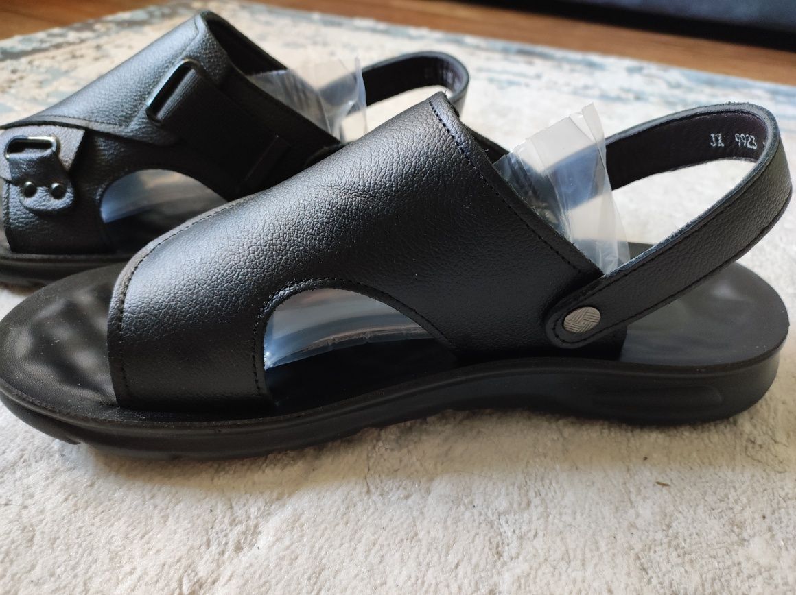 Продам мужские летние кожаные сандали