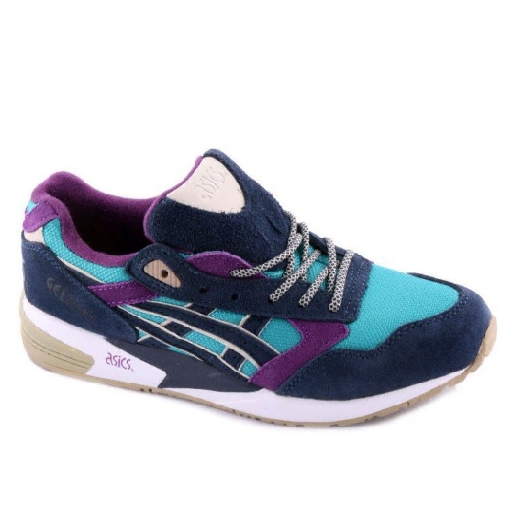 Новые кроссовки Asics