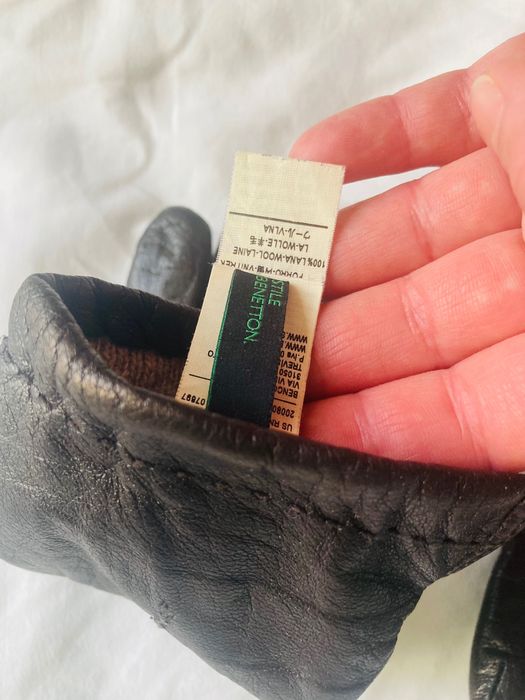 Benetton - дамски кожени ръкавици  с вълна XS размер