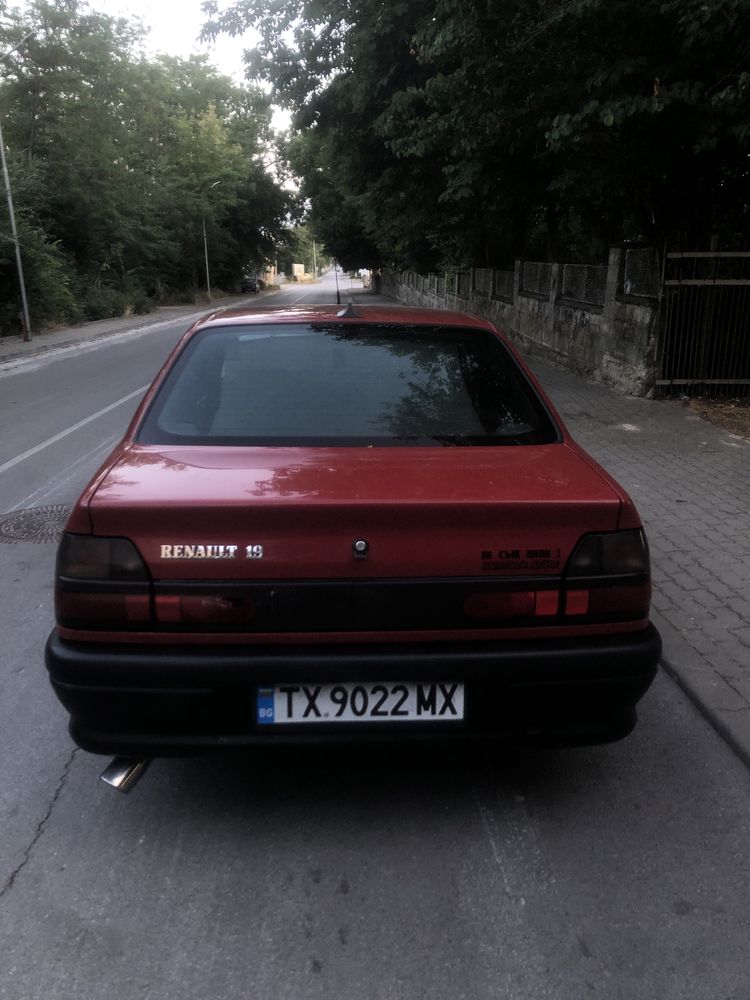 Renault 19 Chamada 1.4 Бензин