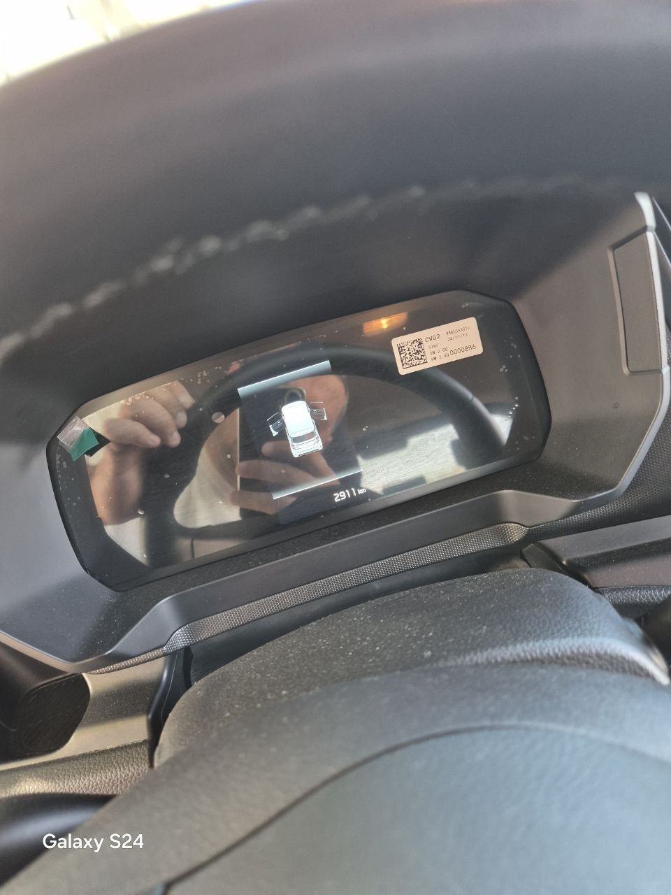 Срочно продам как новый KIA  RAY пробег. 3.000 км цвет бежвий.