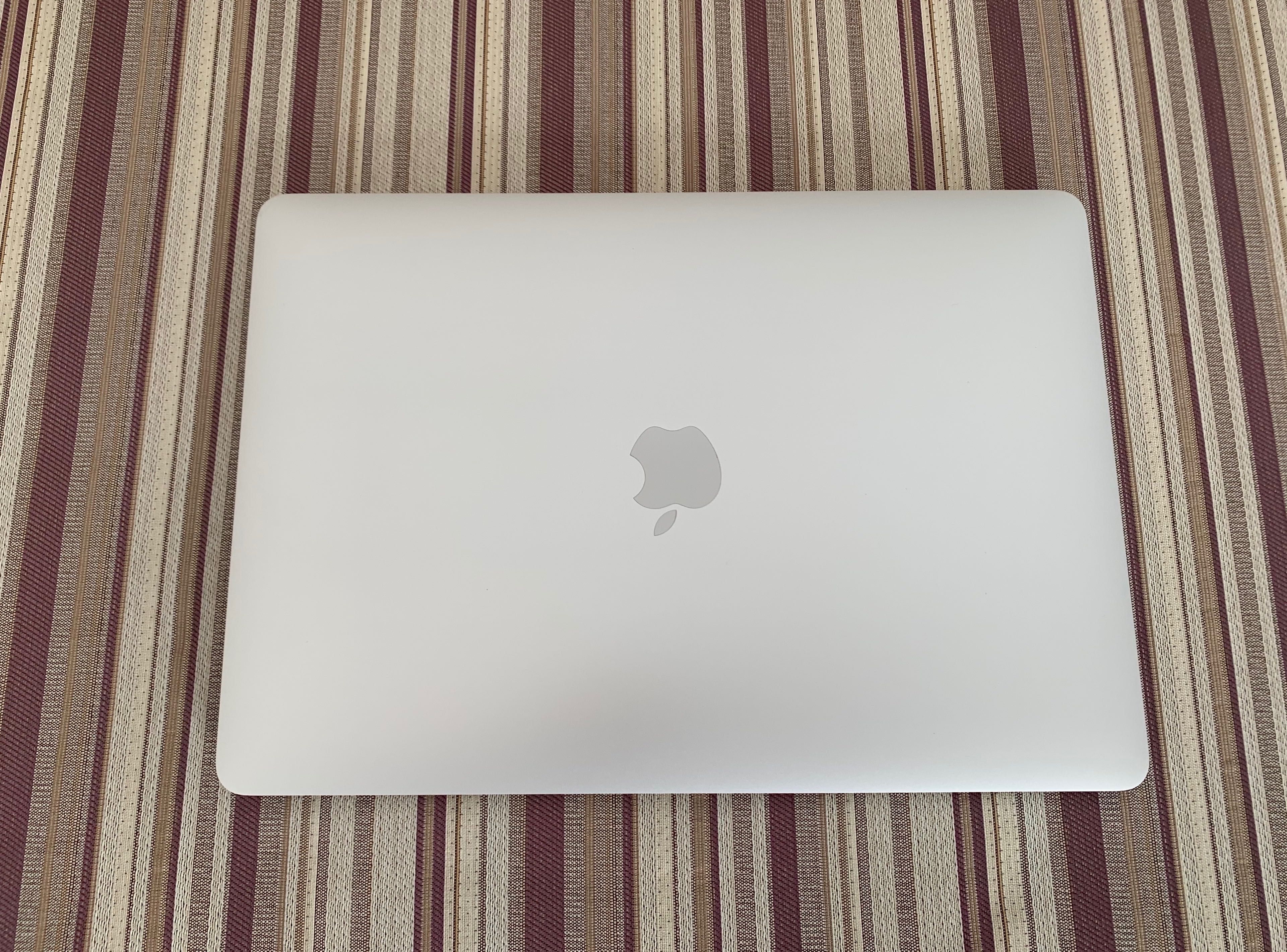 MacBook Pro 13" M2 Chip 8-Core CPU, 10-Core GPU, 16GB RAM, 256GB SSD