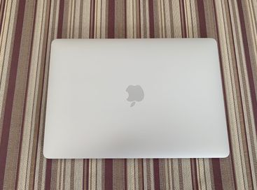 MacBook Pro 13