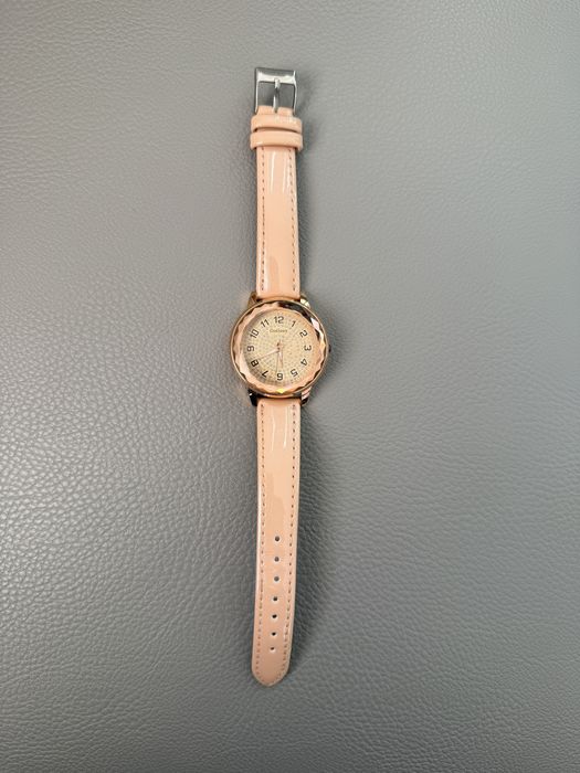 Дамски часовник плюс подарък