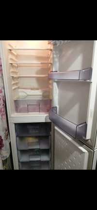 Срочно Продам  холодильник