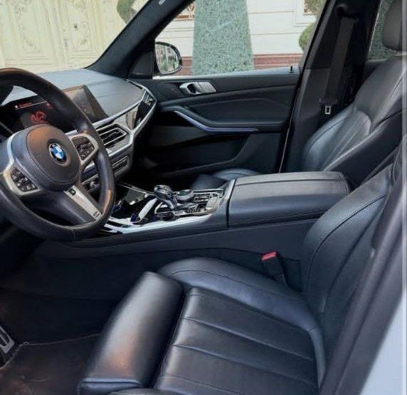 Bmw X7 40i yili 2019