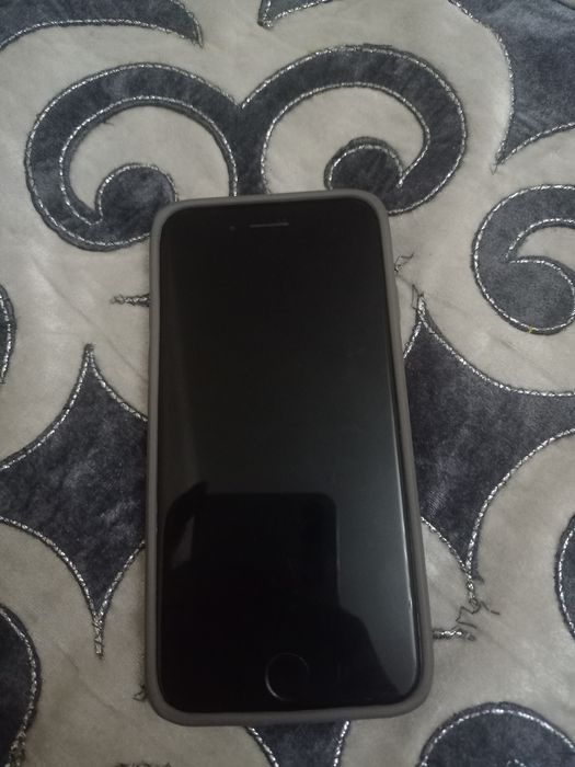 iPhone se экран не работает