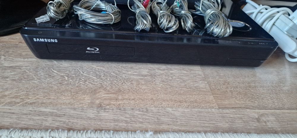 Sistem Home Cinema Samsung Blu Ray model HT-BD1252