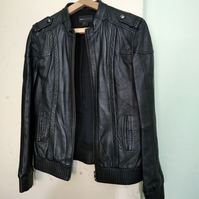 Продам натуральные кожаные куртки.