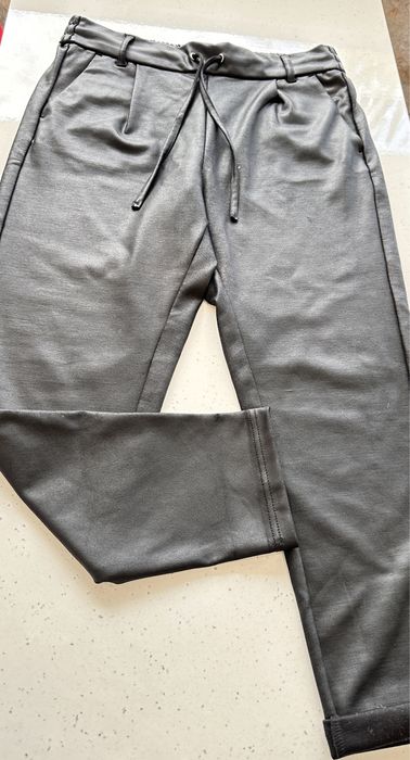 Клинове и панталони