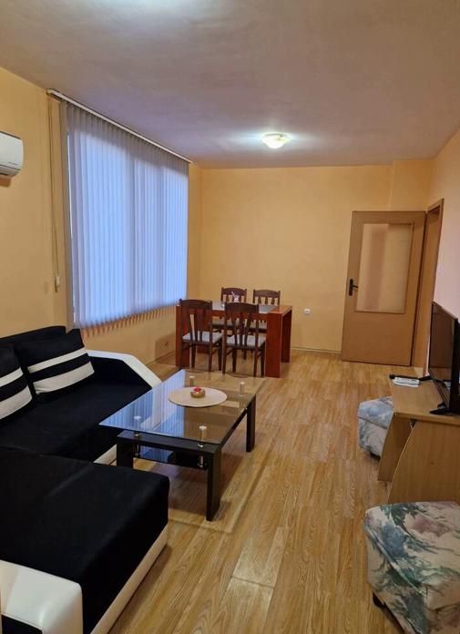 Дава се под наем Двустаен апартамент в Пловдив, Тракия - 70 кв.м за 350 € - Снимка #1