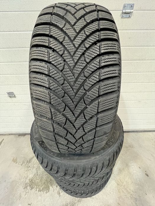 Set 4 anvelope de iarna Semperit SPEED-GRIP 5 215 55 R 16 93H