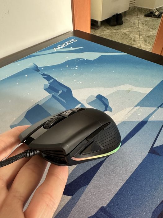 Mouse gaming aqirys acrux