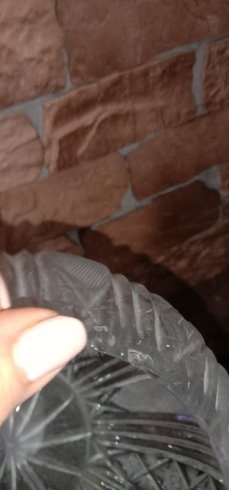 Продаю хрустальные вазы и посуду