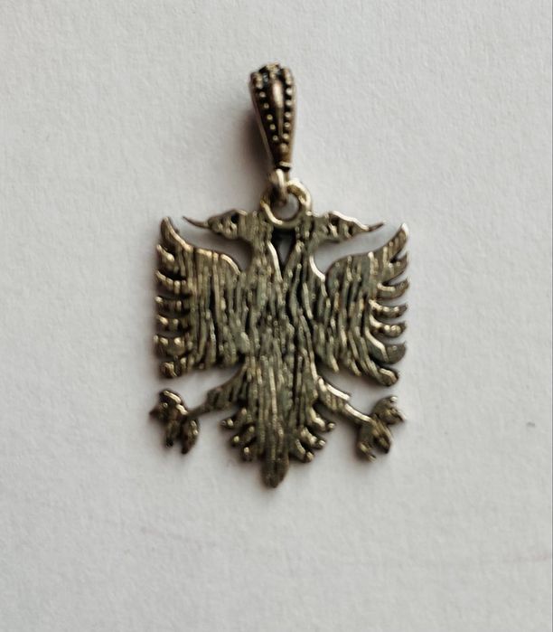 Pandantiv din argint tip stema in forma de vultur cu 2 capete