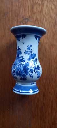 Красива  порцеланова ваза Delft