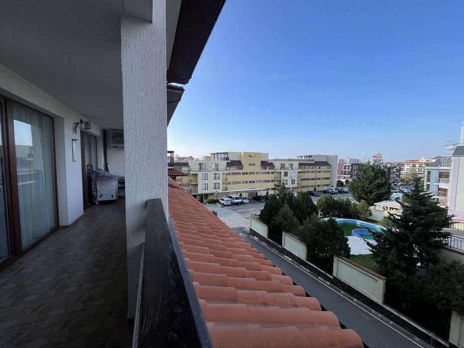 Продава се Тристаен апартамент в Свети Влас - 90 кв.м за 2000 €/кв.м - Снимка #2