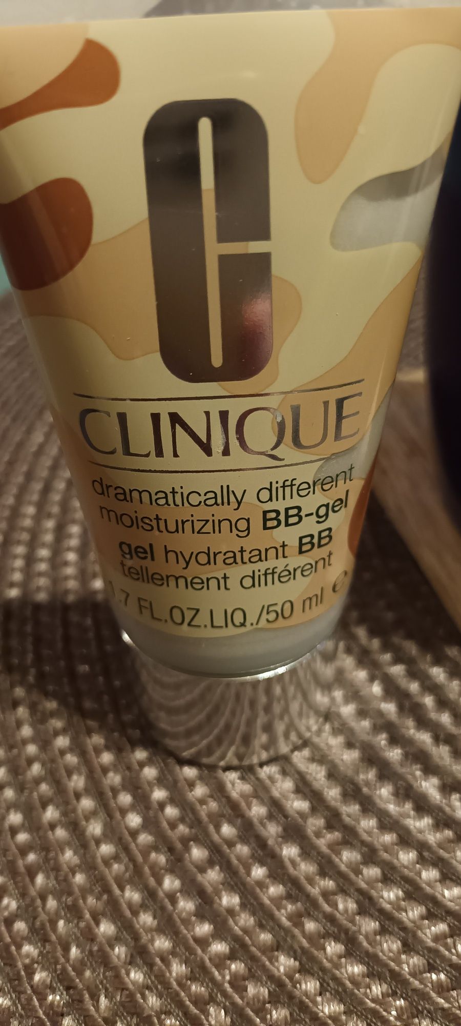 Clinique BB gel dramatically different