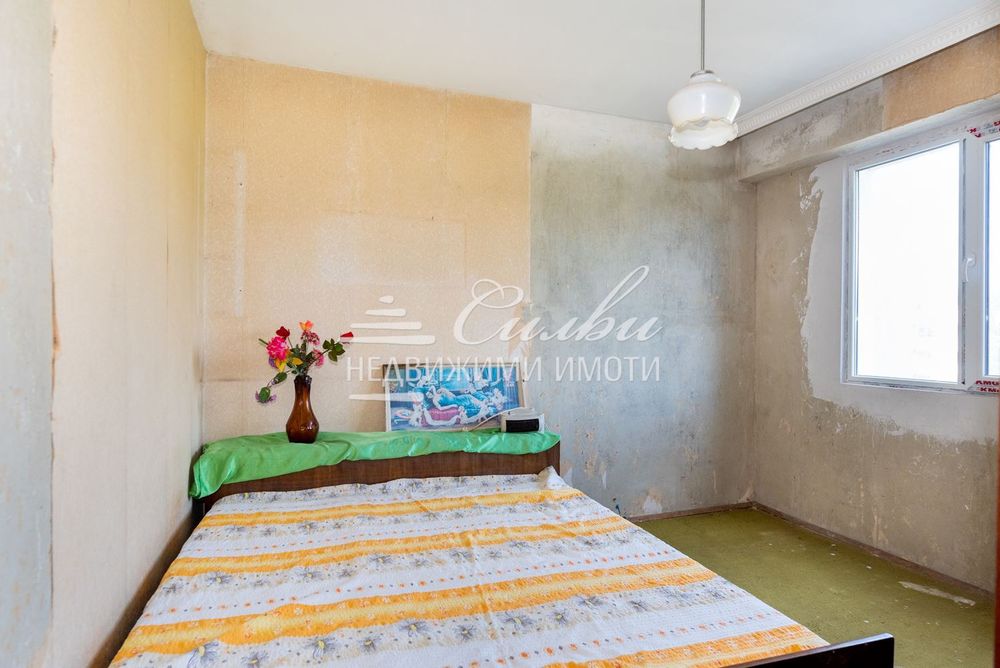 Тристаен апартамент - кв. Тракия!