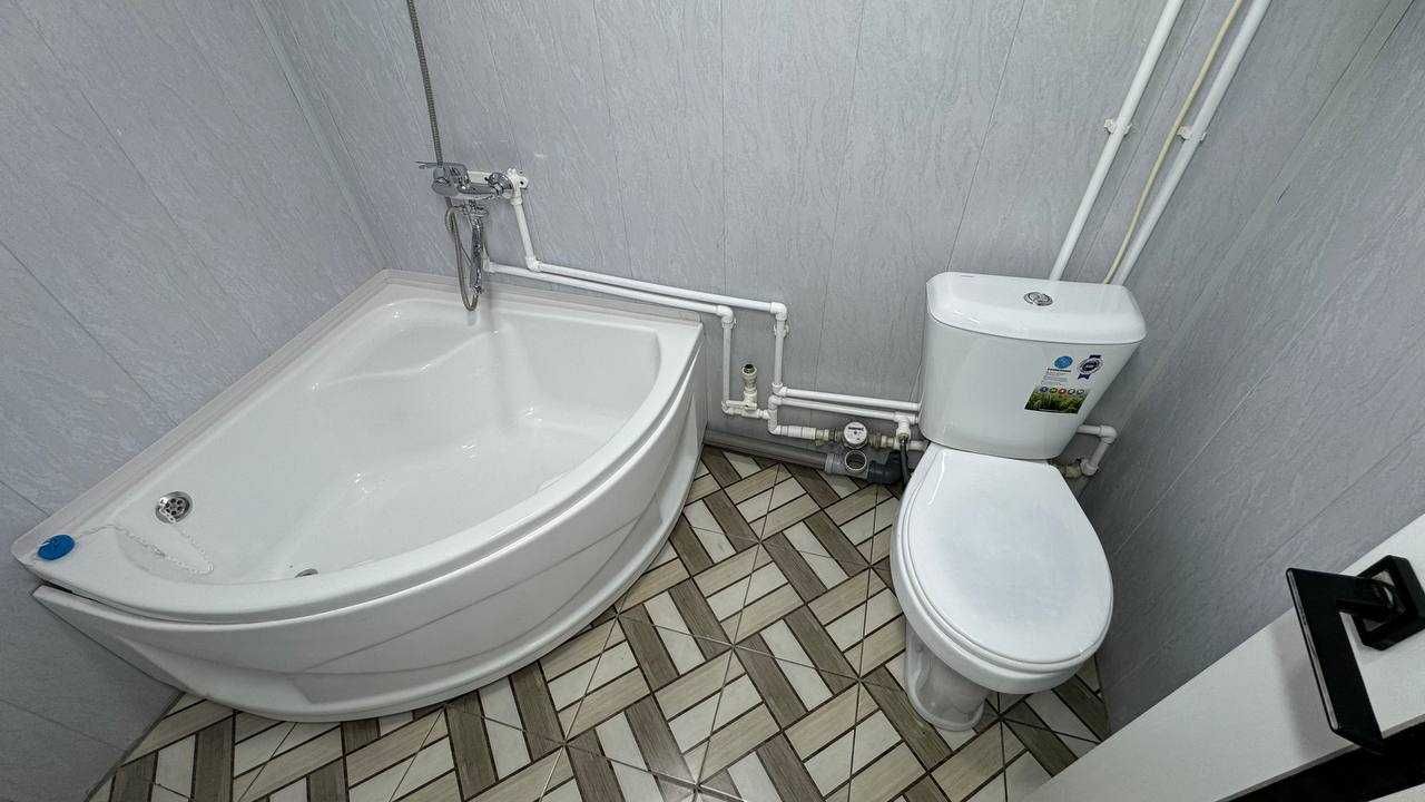 Фрунзиский Мухайё 1 хона 2 хона қилинган квартира сотилади.ID: 285358