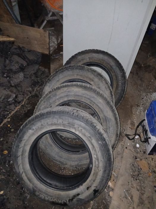 Продам зимние шины  Yokohama