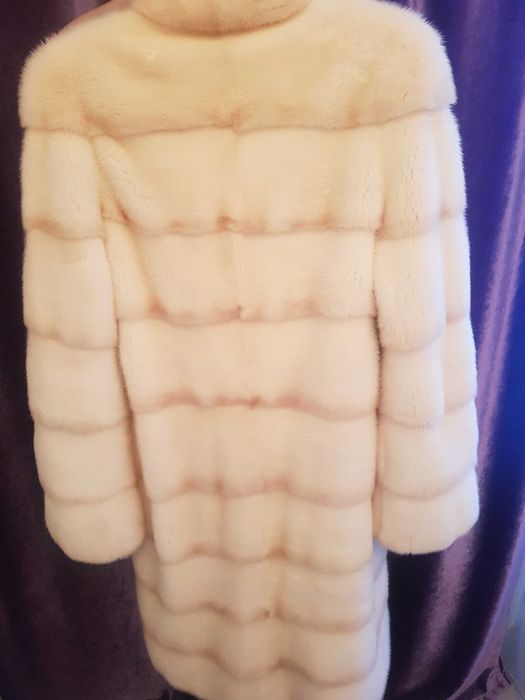 Продам норковою шубу