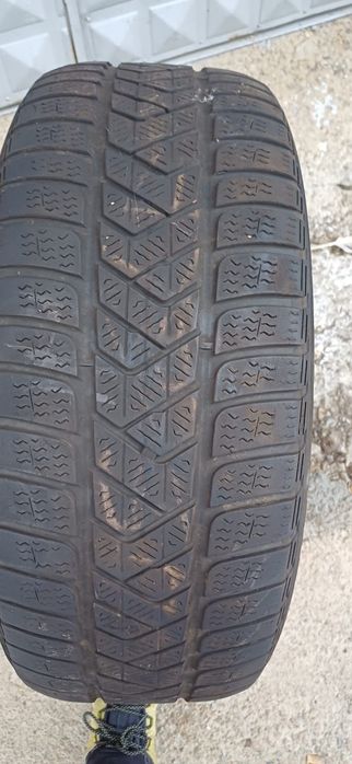 Pirelli sottozero winter 235/55 R17