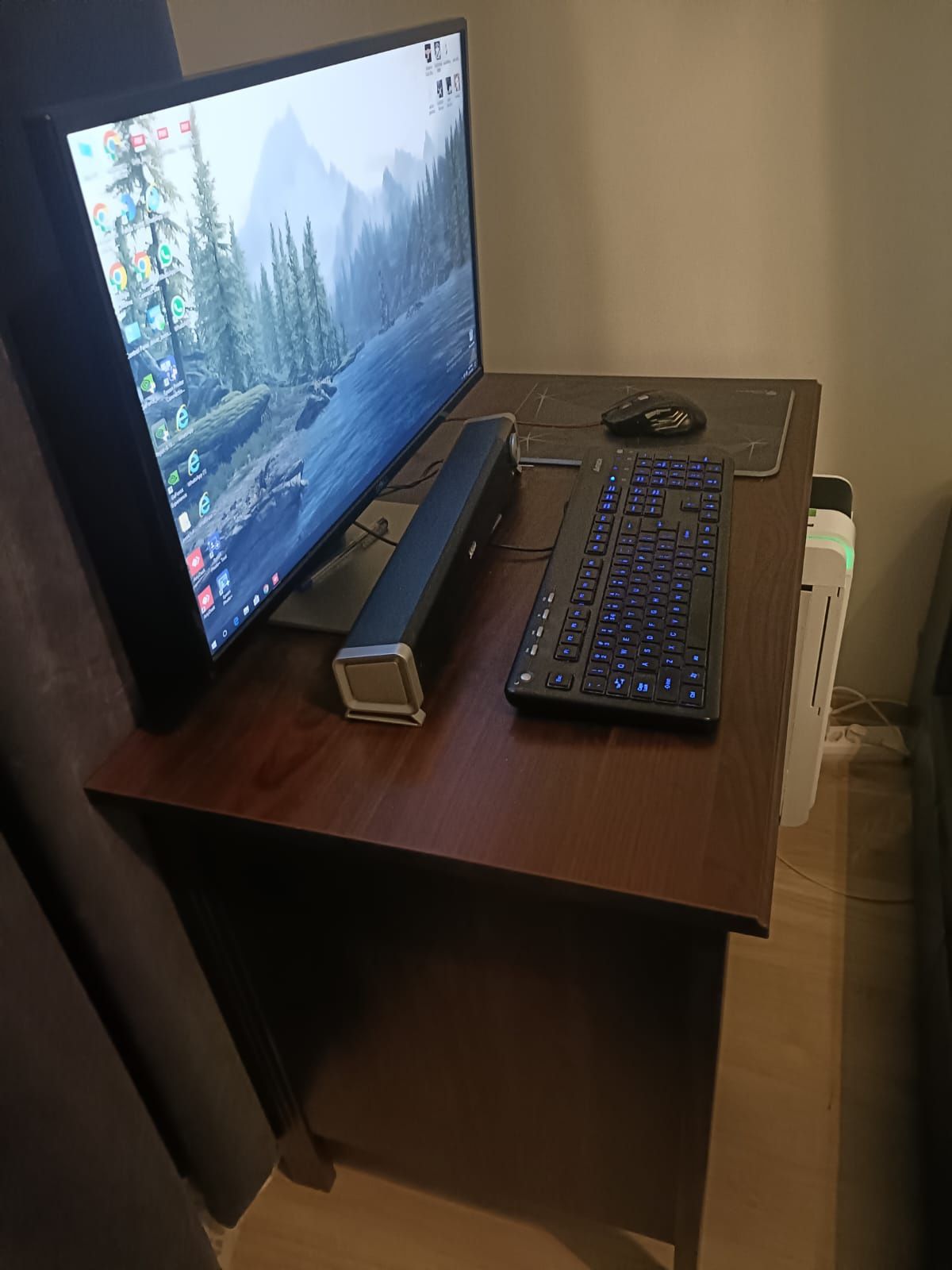 PC i7700 +monitor+birou