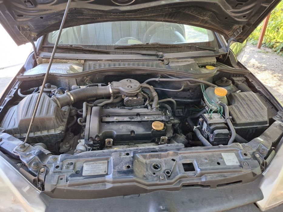 Vand autoturism opel corsa