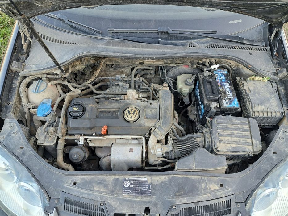 Se vinde/dezmembreaza golf 5 14 tsi 122 cp 1350 e