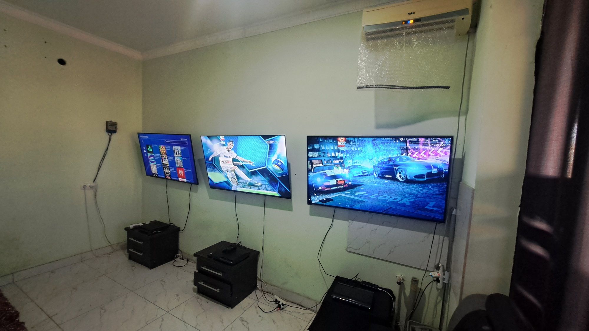 Срочно сотилади  тайёр Game Club Play station 4, 3 va 3 ta tv smart 50
