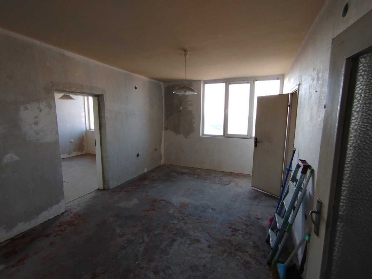 Продава се Двустаен апартамент в Пловдив, Център - 48 кв.м за 959 €/кв.м - Снимка #2