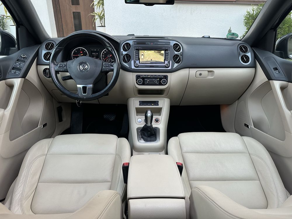 Volkswagen Tiguan R-line 2.0 TDI 177 CP/Panoramic/Camera/Xenon/Automat