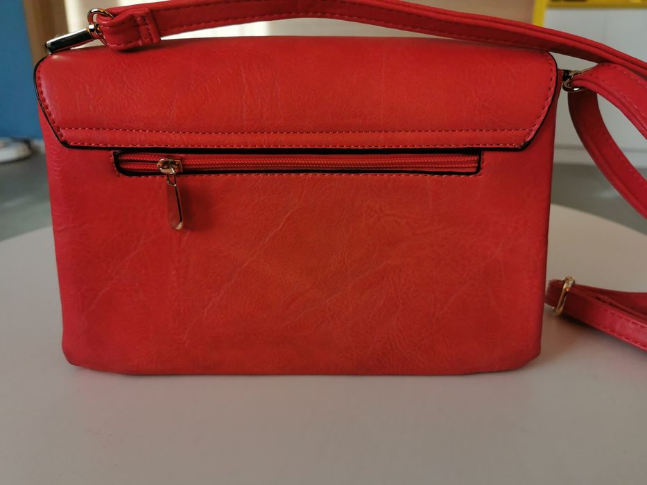 Дамска кожена чанта