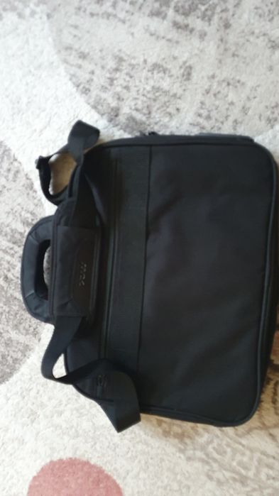 Geantă laptop  marca Port designed în Paris