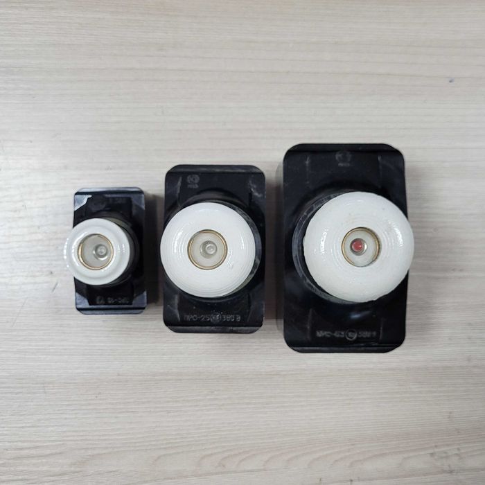 Патрон (предохранитель) для счетчика