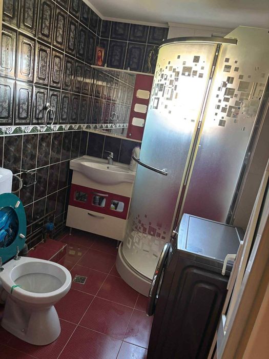 Apartamet de inchiriat 300 euro