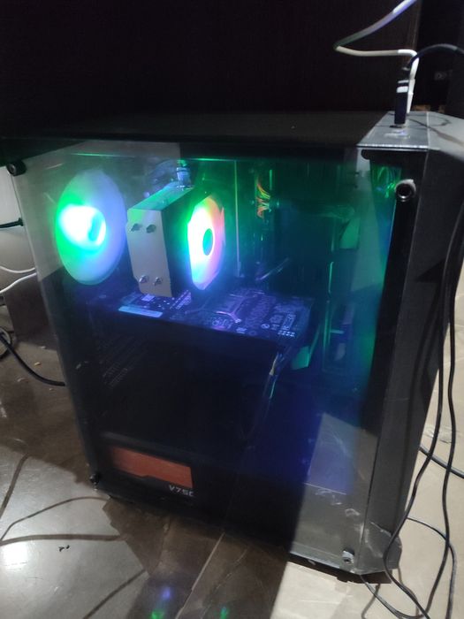 Kompyuter sotiladi!!!