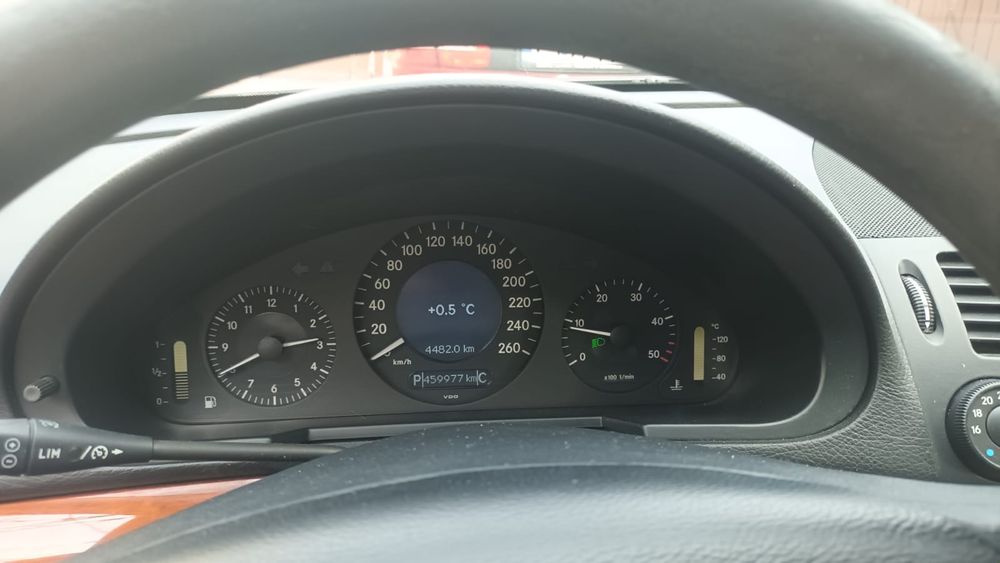 Vand mercedes e210