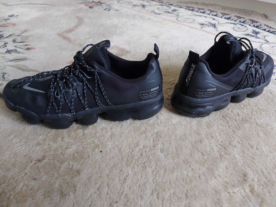 Nike Vapormax Plus,  40 номер , стелка 25см,  Flyknit, Oригинални