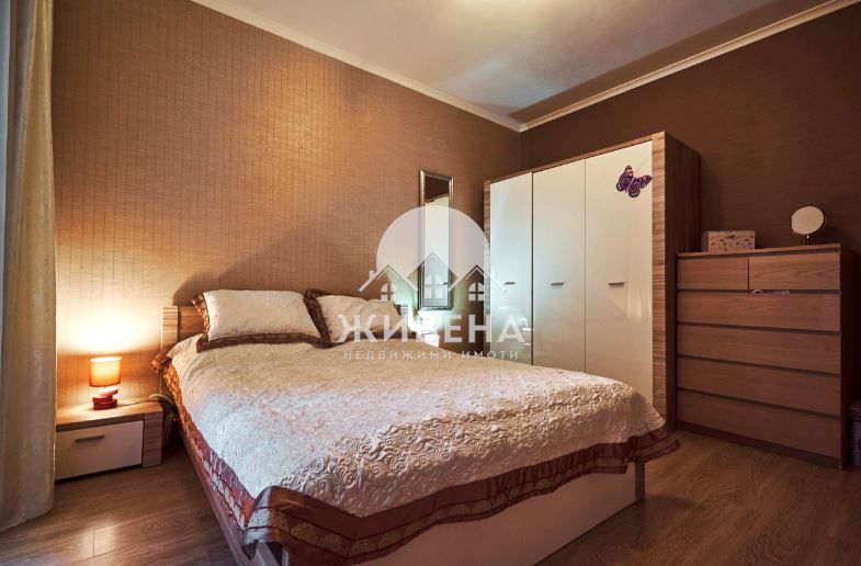 Продавам 3-стаен апартамент / мезонет, Бриз, площ 133 кв.м