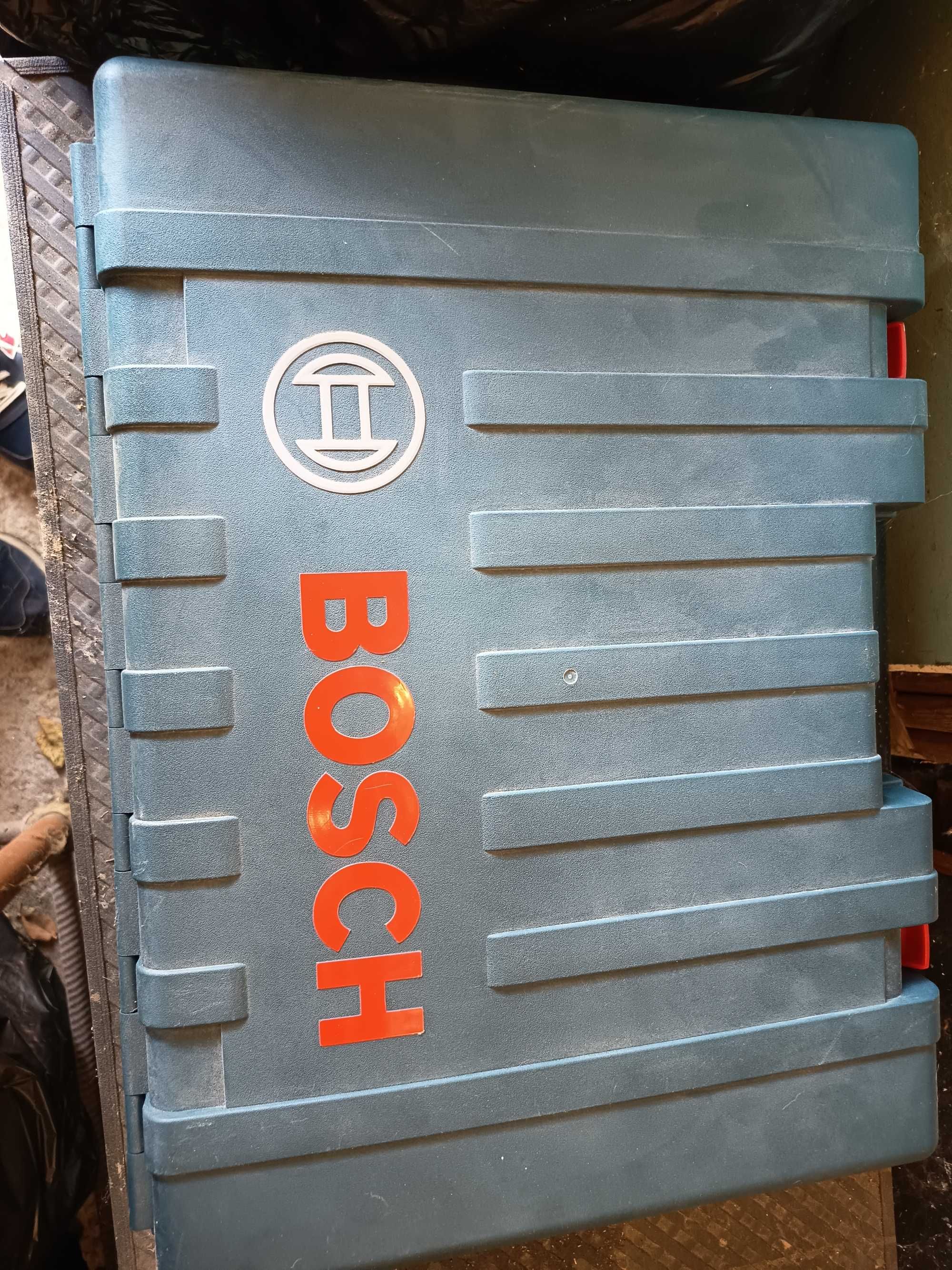 Vând flex Bosch cu 2 acumulatori în garanție, preț 800