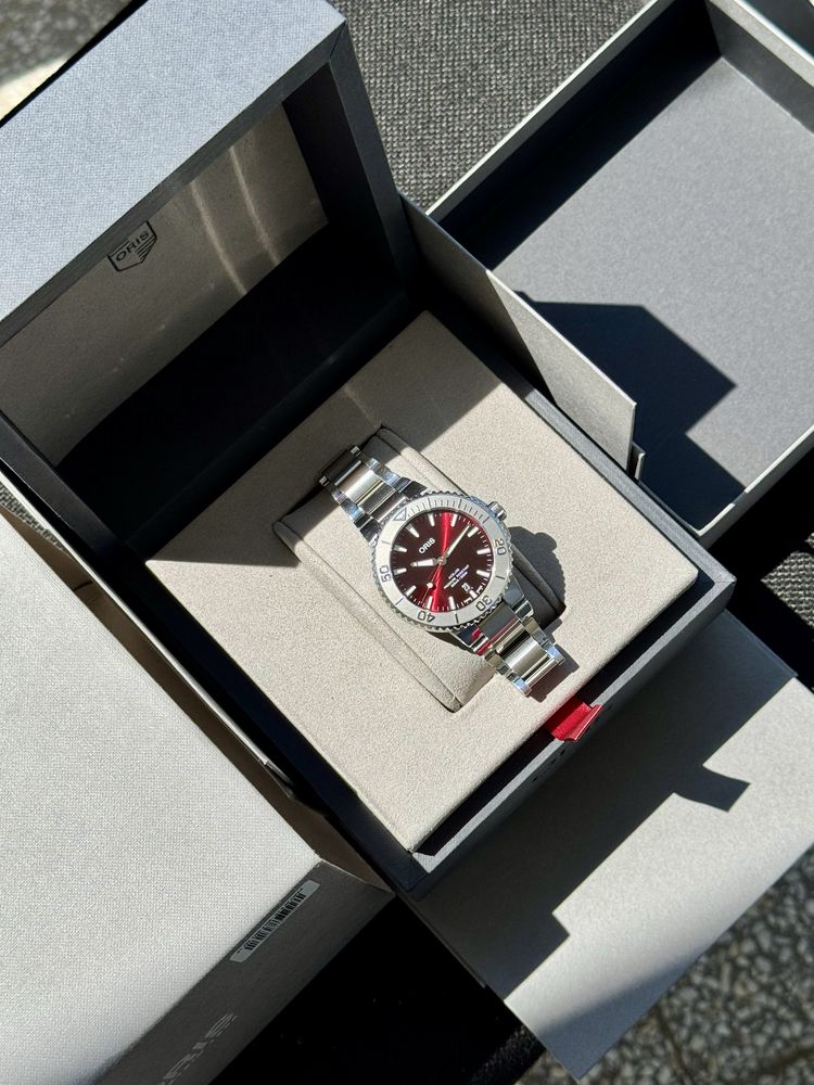 ORIS Aquis date taste