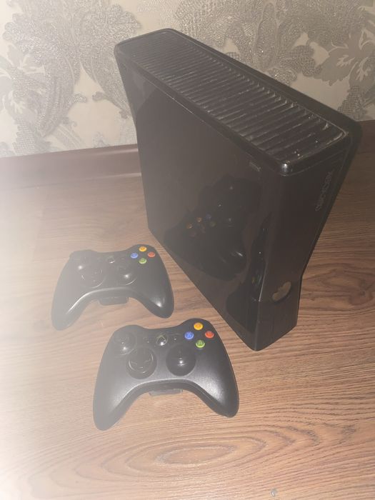 Хбокс 360 полный комплект