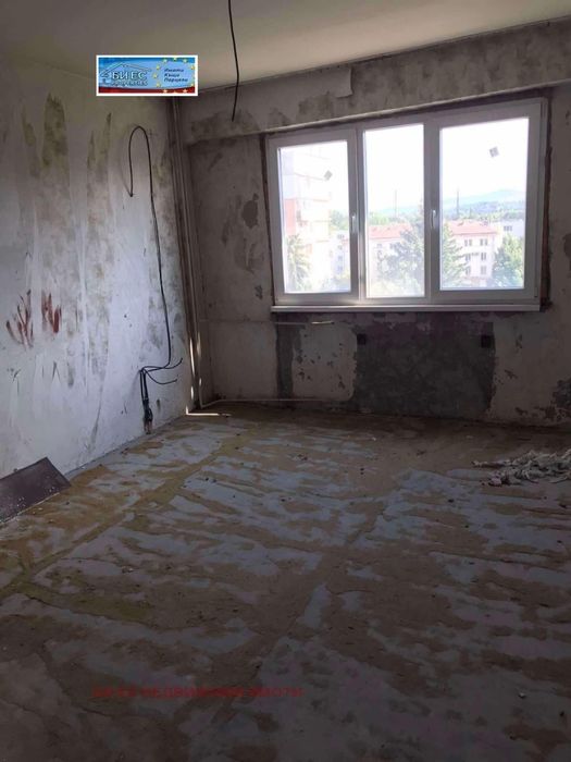 Продава 3-стаен гр. Перник, кв. Мошино - 89 м²