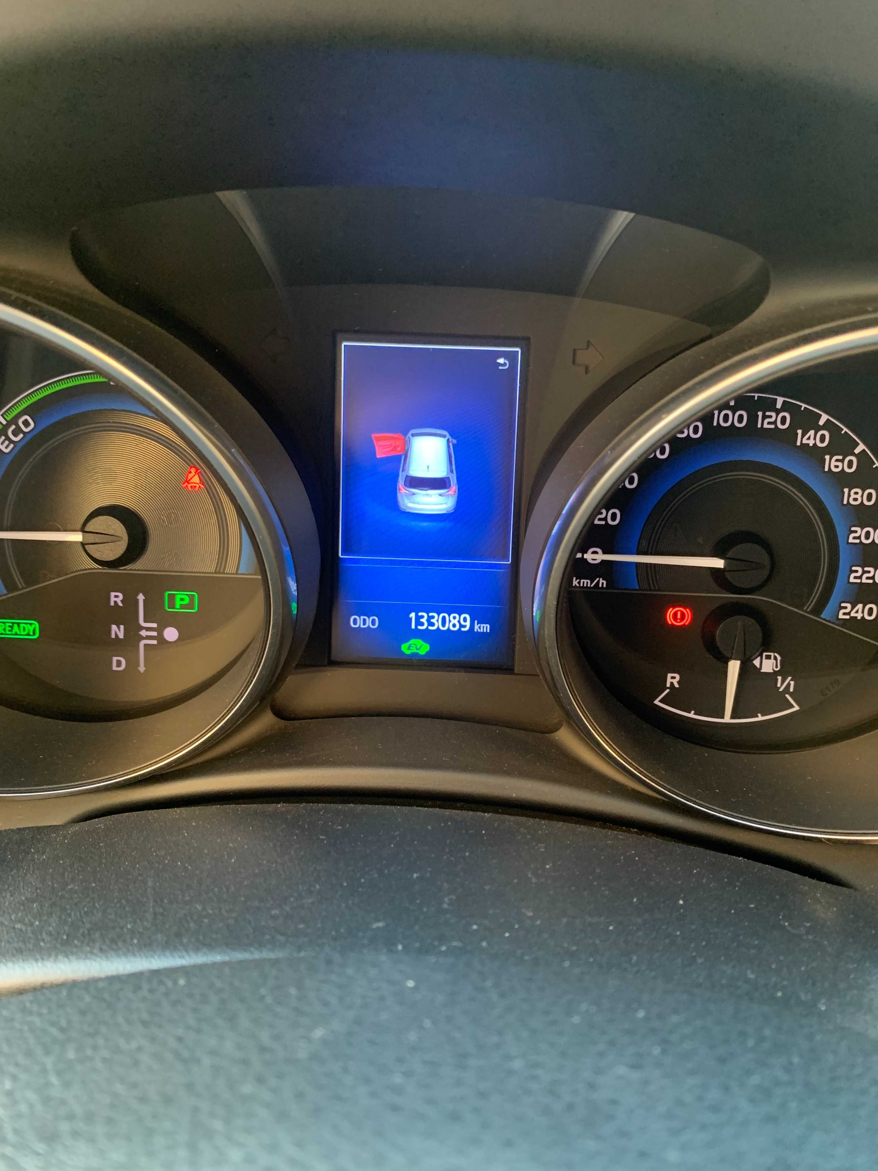 Toyota Auris Hybrid 2016-2017
