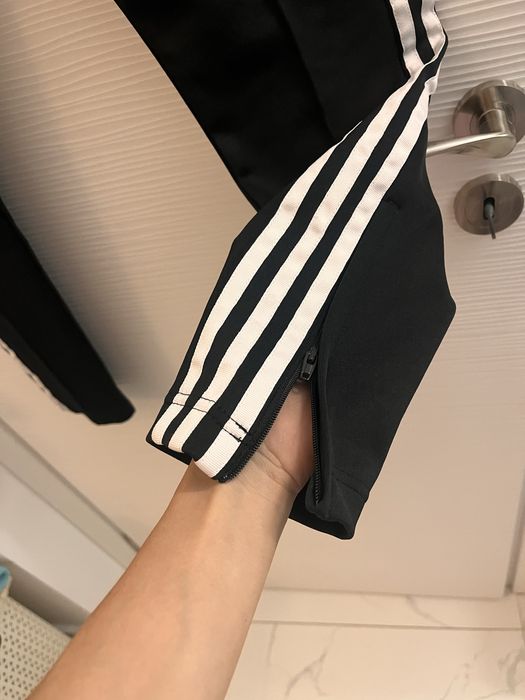 Долница спортна нова Adidas